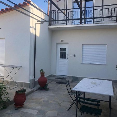 Tasoulashome 1-Μονοκατοικια Με Αυλη Komotiní Exterior foto